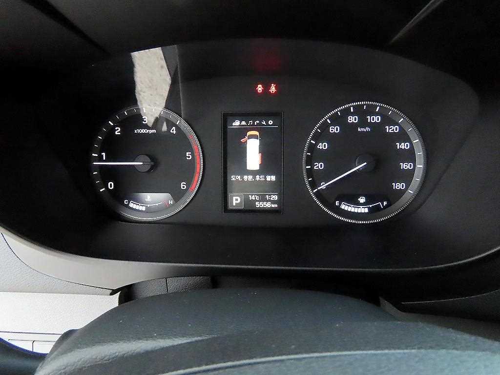 HYUNDAI Solati - Vista 10