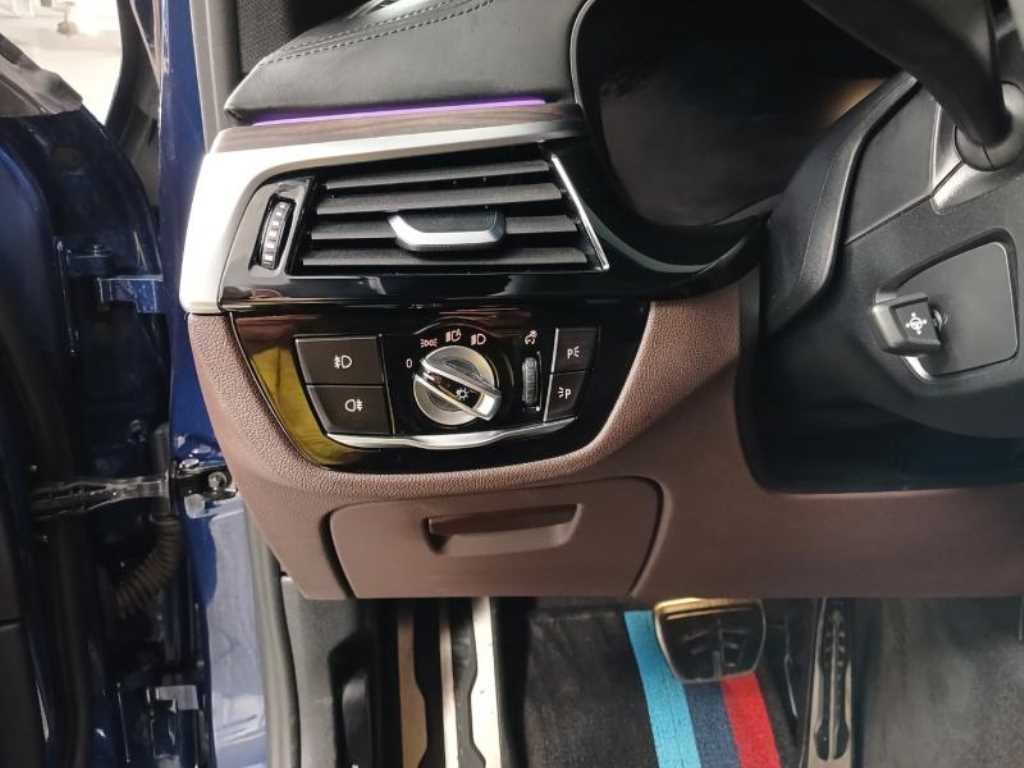 BMW 5 Series - Vista 12