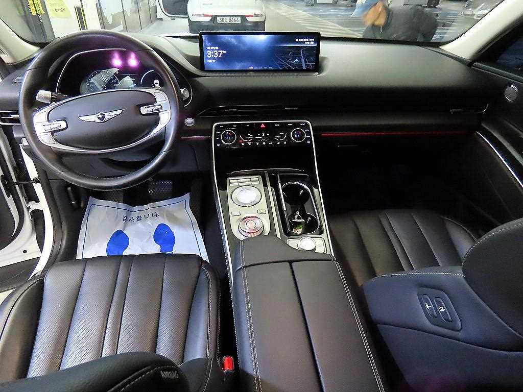 Genesis GV80 - Vista 10