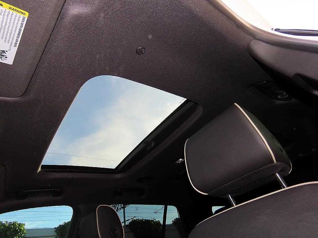 Chevrolet Travers 2022 Blanco - Importación desde Corea - HF Imports Iquique - Foto 16