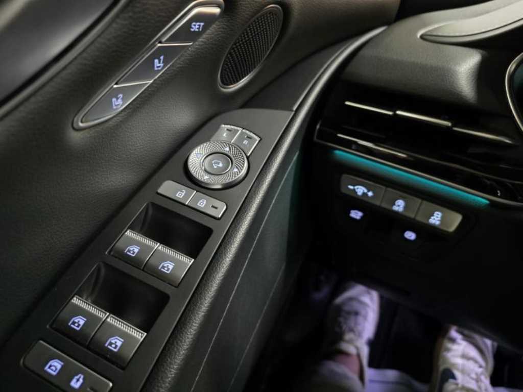 Genesis G80 - Vista 10