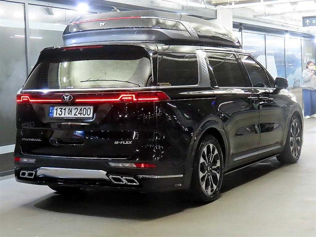 KIA Carnival - Vista 4