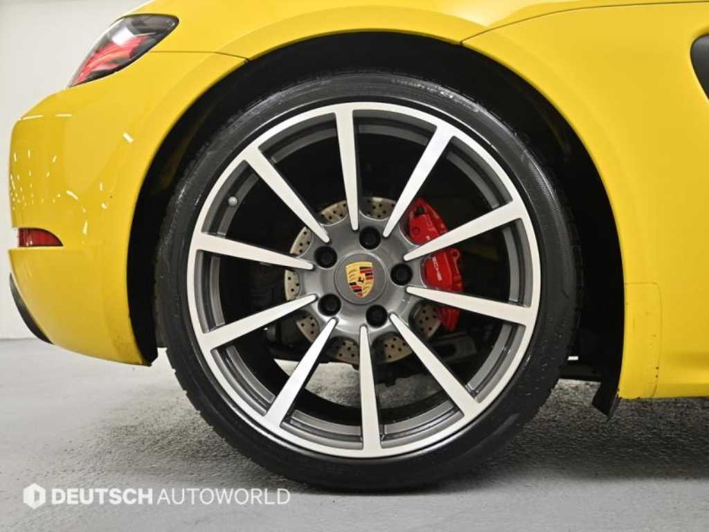 Porsche 718 - Vista 5