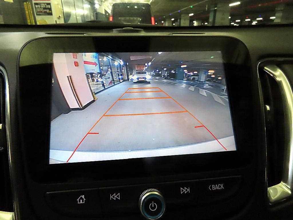 Chevrolet Malibu 2017 Blanco - Importación desde Corea - HF Imports Iquique - Foto 16