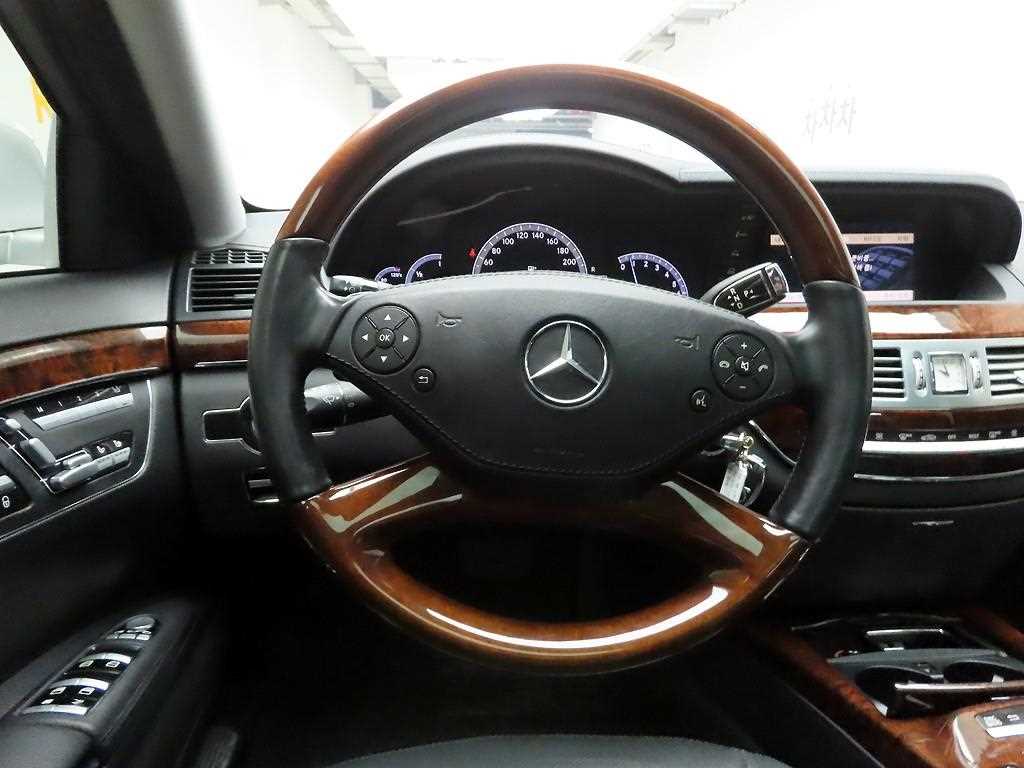 Mercedes Benz S Class - Vista 7