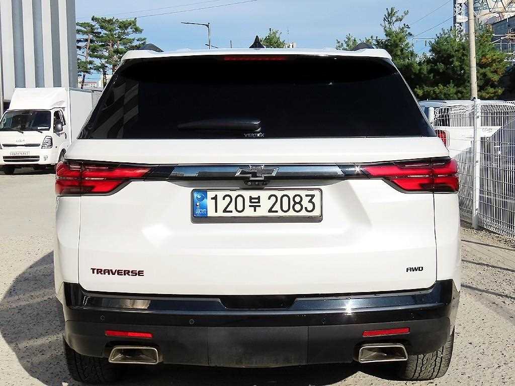 Chevrolet Travers - Vista 4