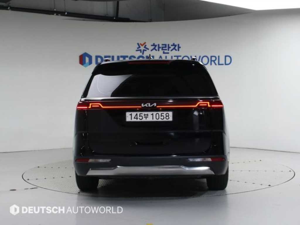 KIA Carnival - Vista 5