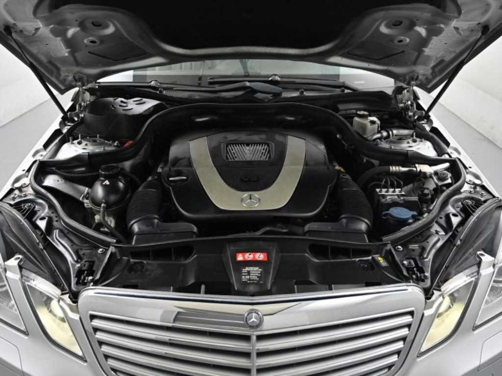 Mercedes Benz E class - Vista 6