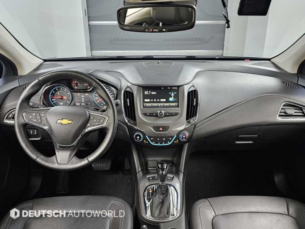 Chevrolet Cruise - Vista 7