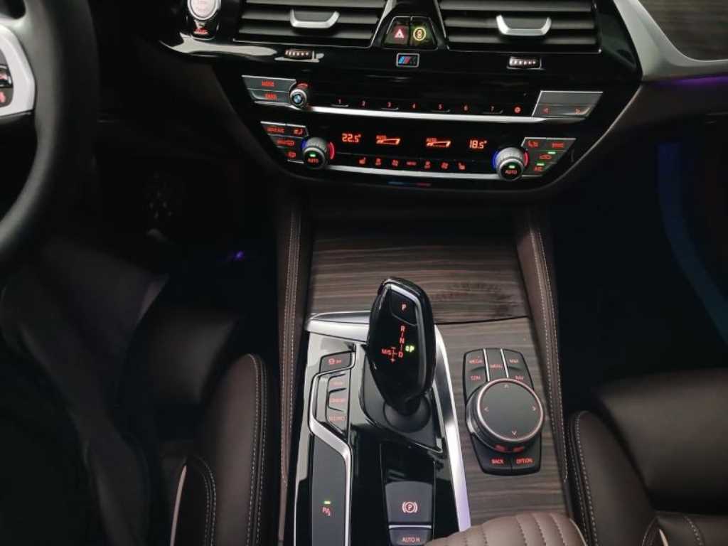 BMW 5 Series 2020 - Importación desde Corea - HF Imports Iquique - Foto 15