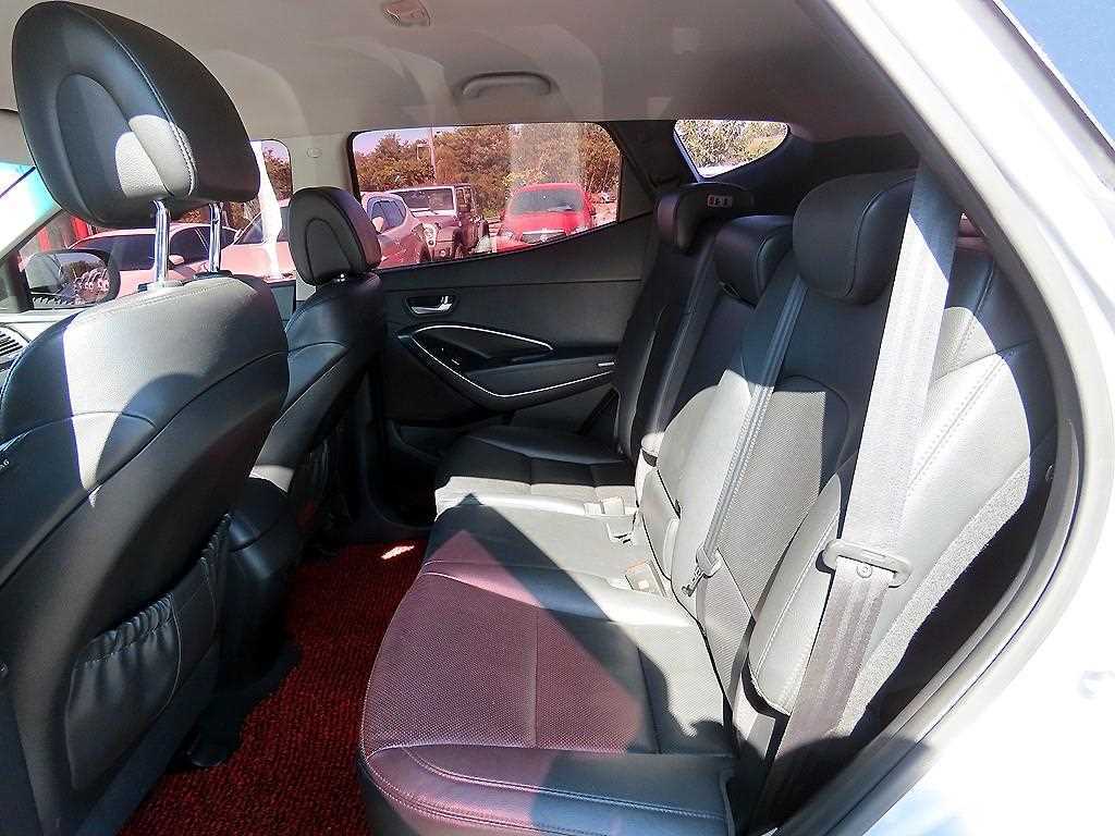 HYUNDAI Santa Fe - Vista 6