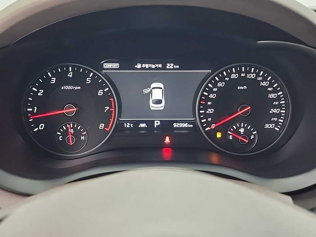 KIA Stinger - Vista 6