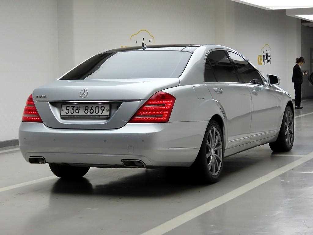 Mercedes Benz S Class - Vista 4
