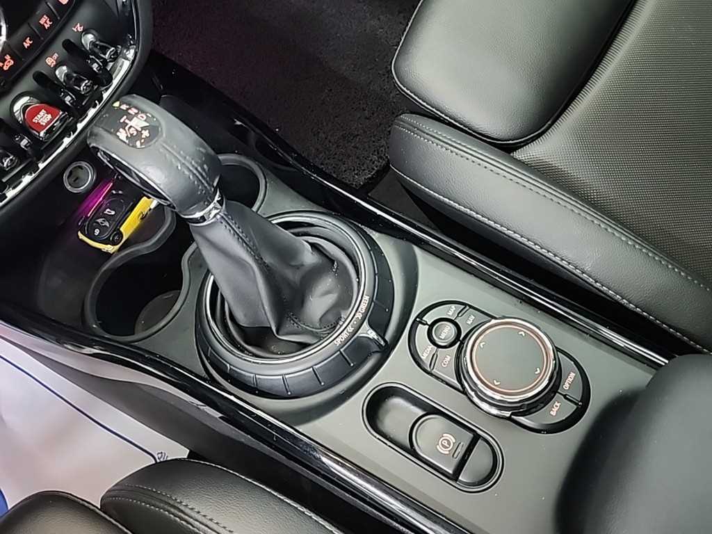 Mini Clubman - Vista 8