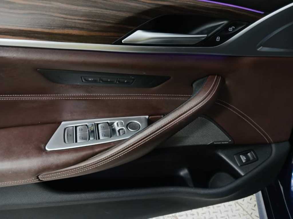 BMW 5 Series - Vista 9