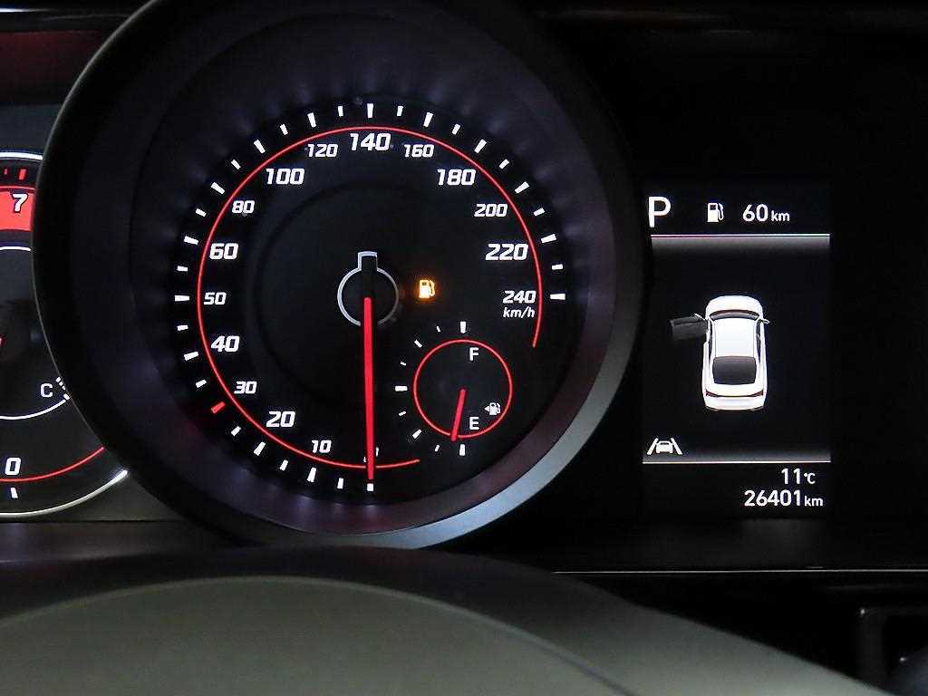 HYUNDAI Avante - Vista 9