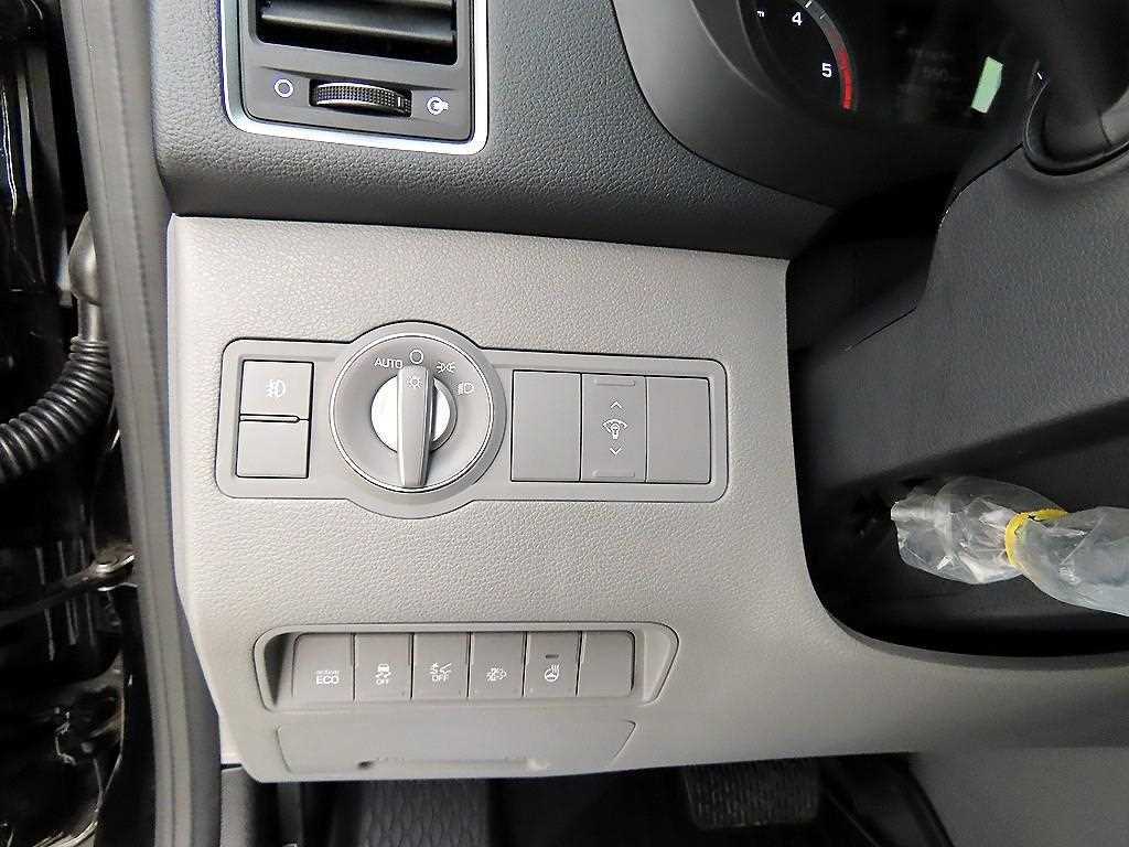 HYUNDAI Solati 2022 Negro - Importación desde Corea - HF Imports Iquique - Foto 14