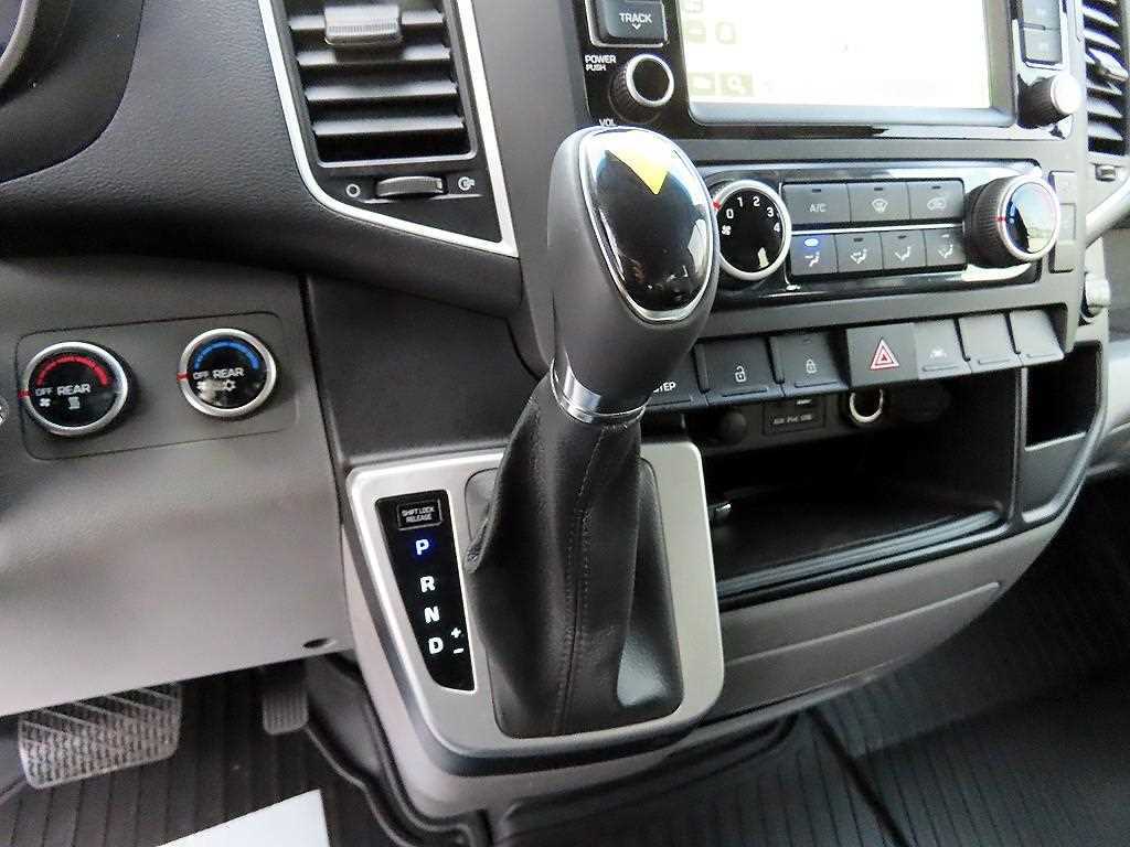 HYUNDAI Solati - Vista 12