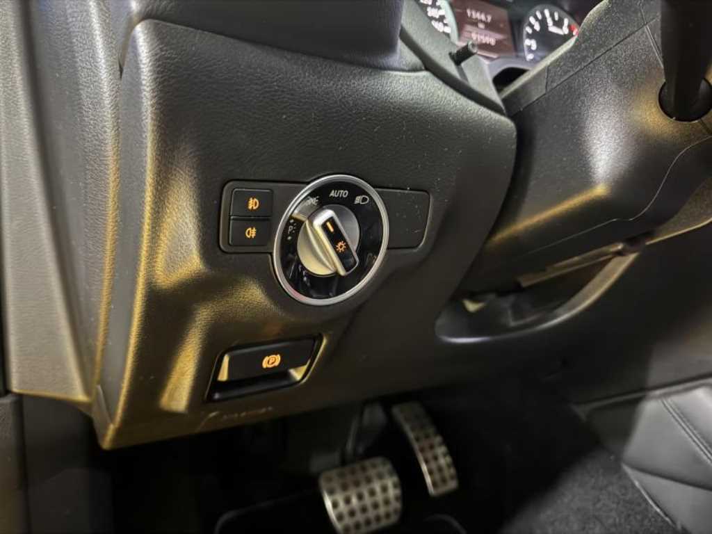 Infiniti Q - Vista 8