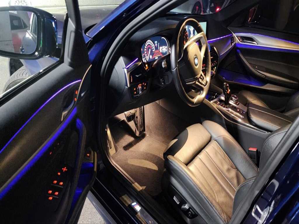 BMW 5 Series - Vista 5