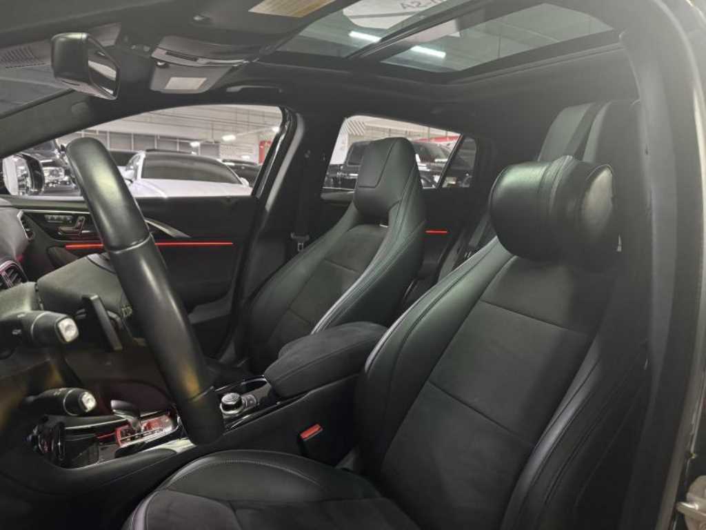 Infiniti Q - Vista 6