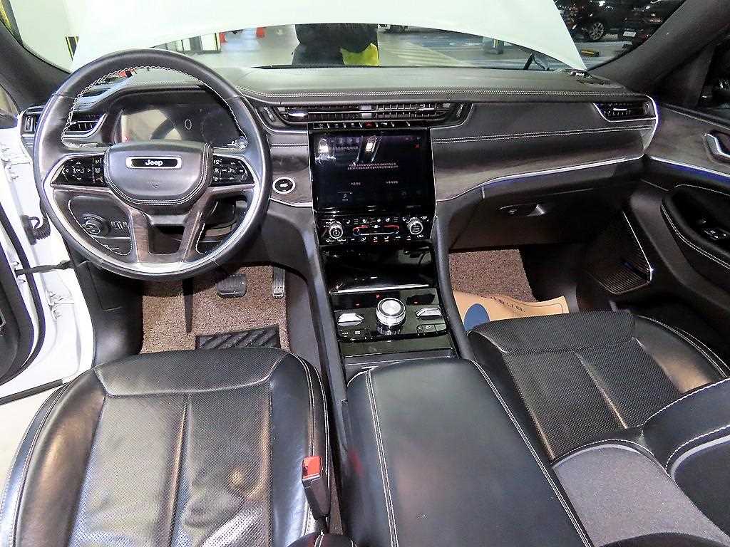 Jeep Cherokee - Vista 9