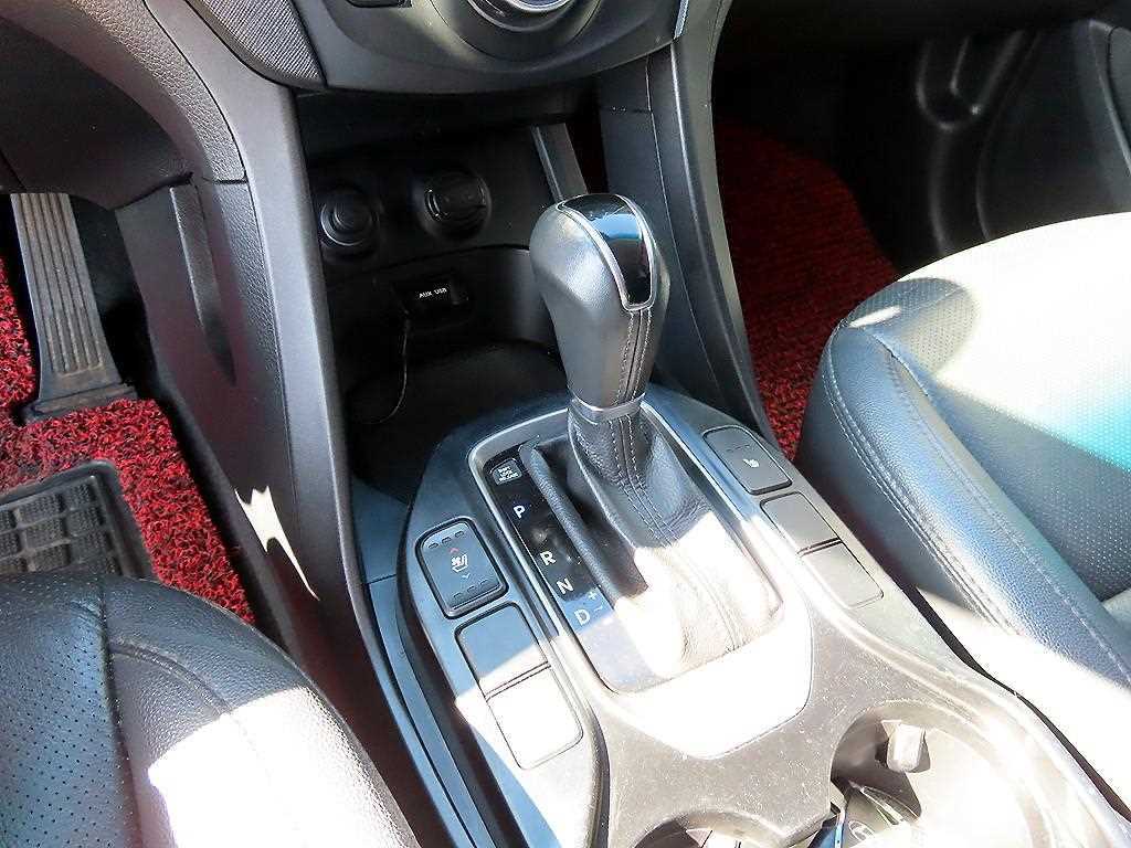 HYUNDAI Santa Fe - Vista 11