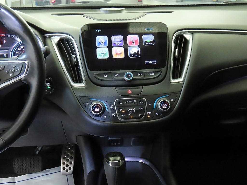 Chevrolet Malibu - Vista 11