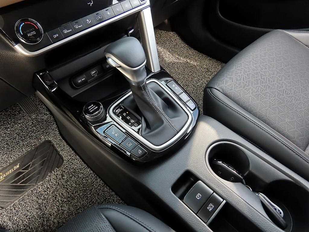 KIA Seltos - Vista 10