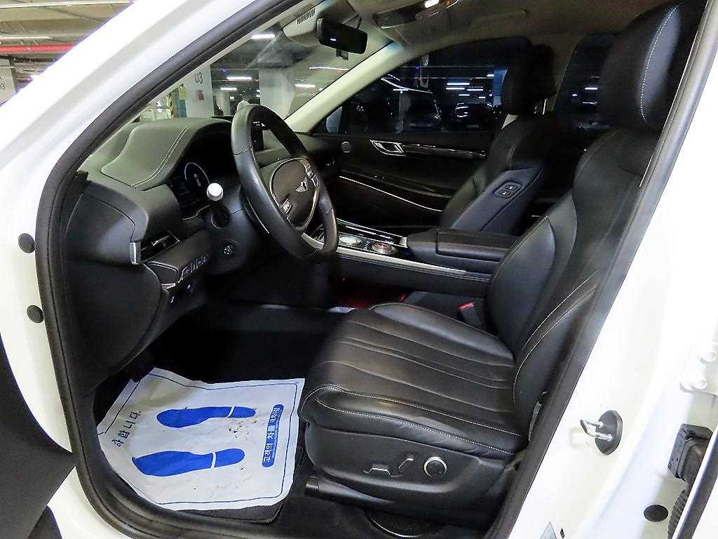 Genesis GV80 - Vista 6