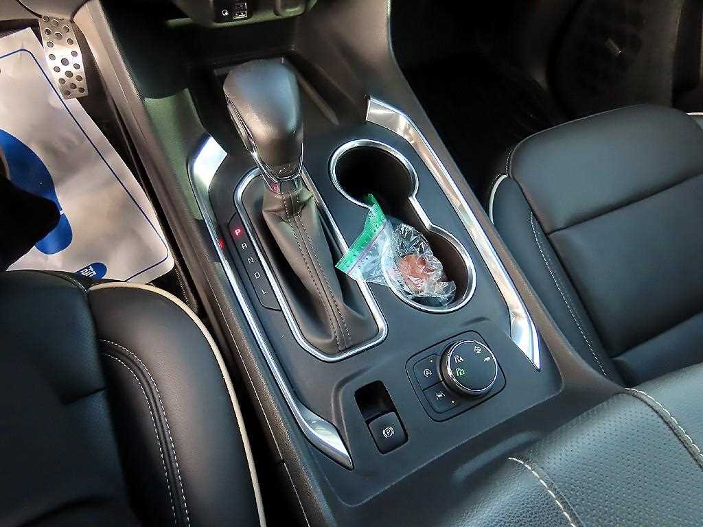 Chevrolet Travers - Vista 11