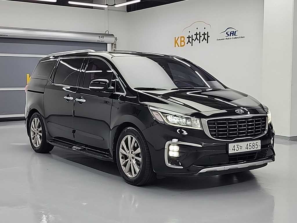 KIA Carnival - Vista 4