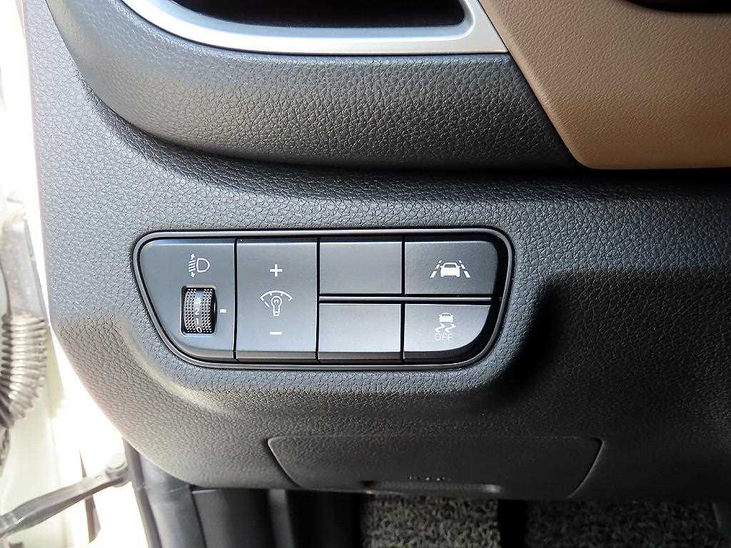 KIA Seltos - Vista 12