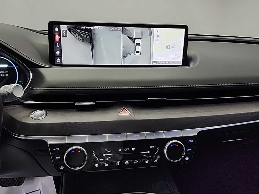 Genesis G80 - Vista 10