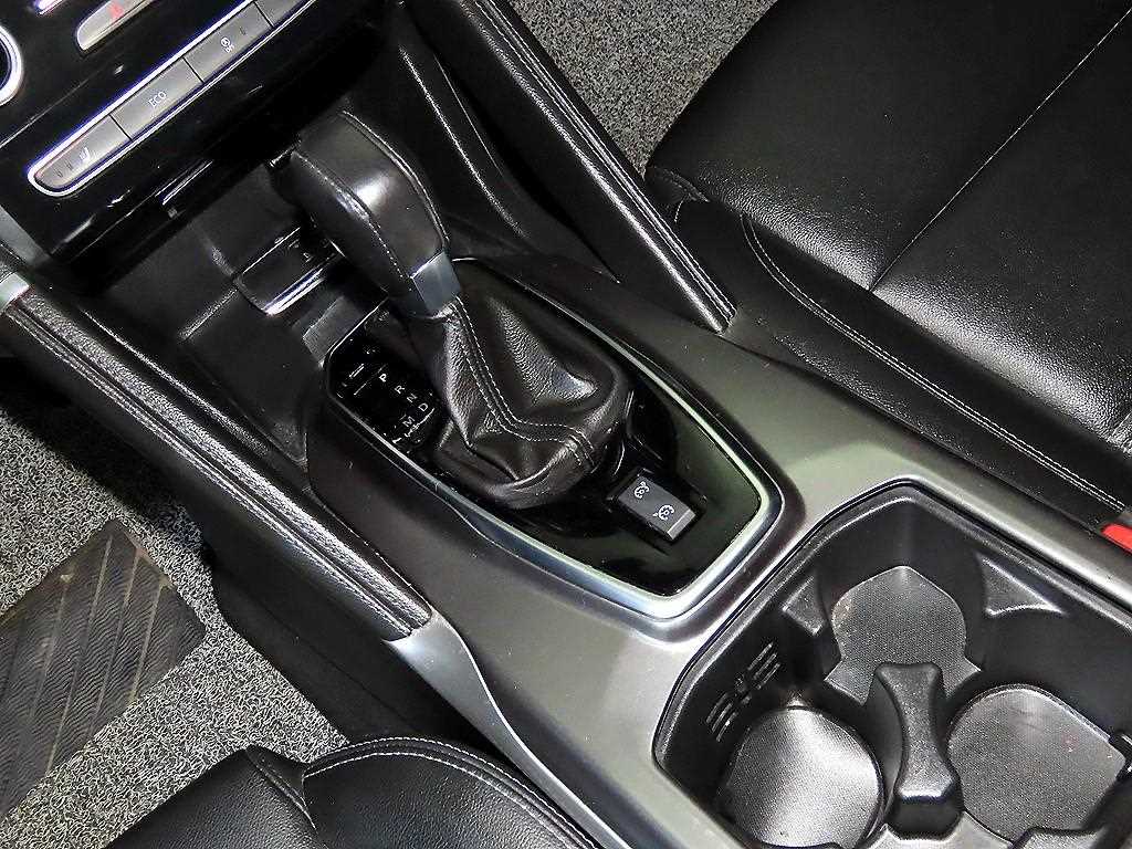 SAMSUNG QM6 - Vista 12