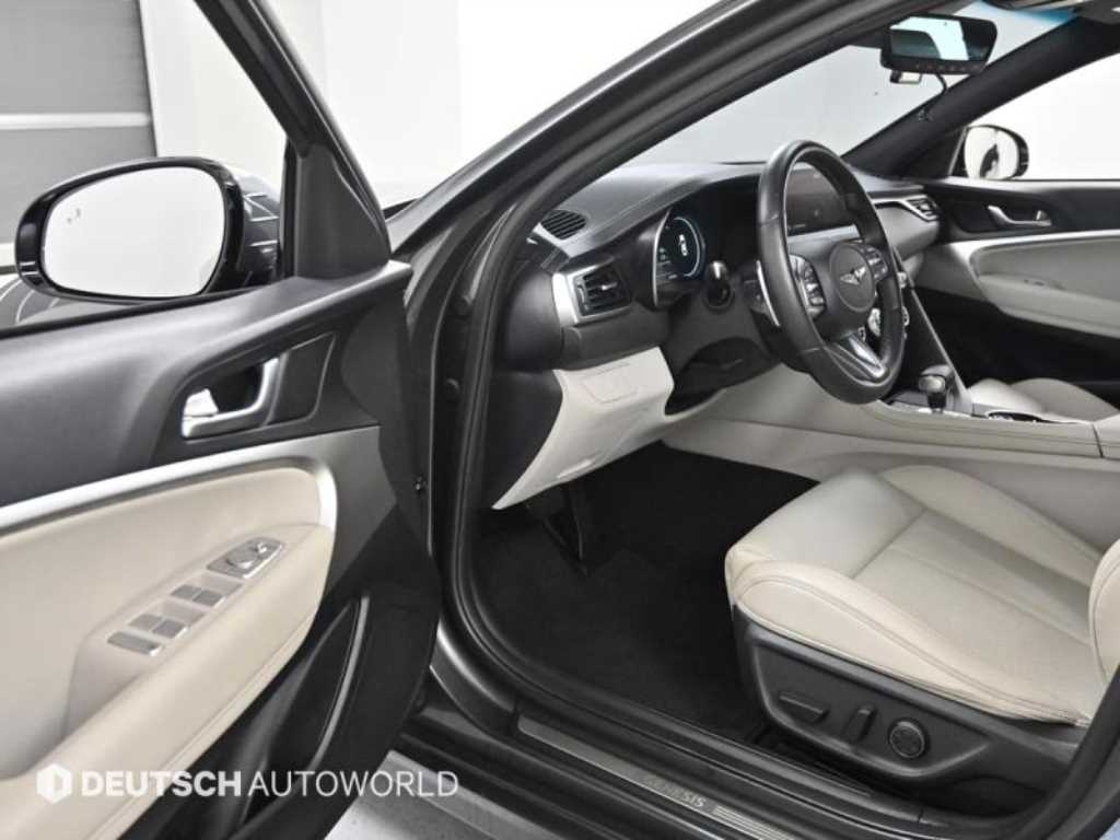 Genesis G70 - Vista 11