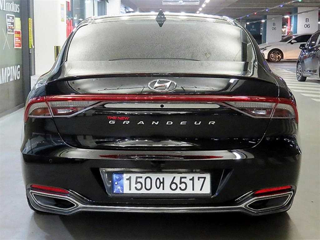 HYUNDAI Grandeur - Vista 5