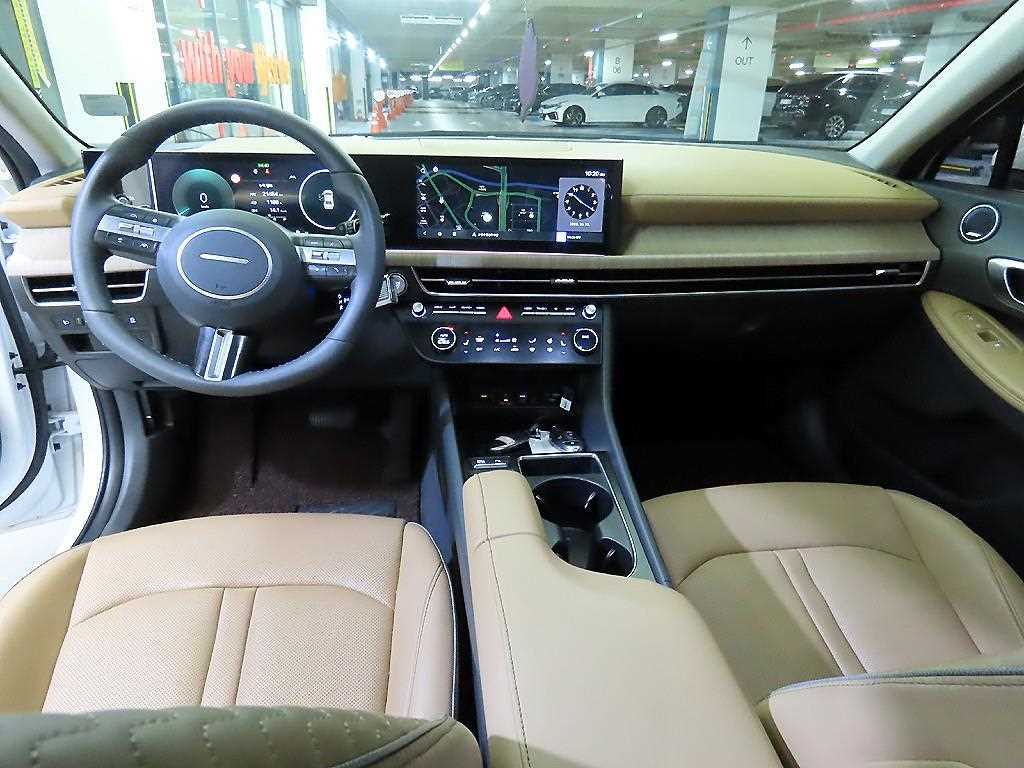 HYUNDAI Sonata - Vista 10