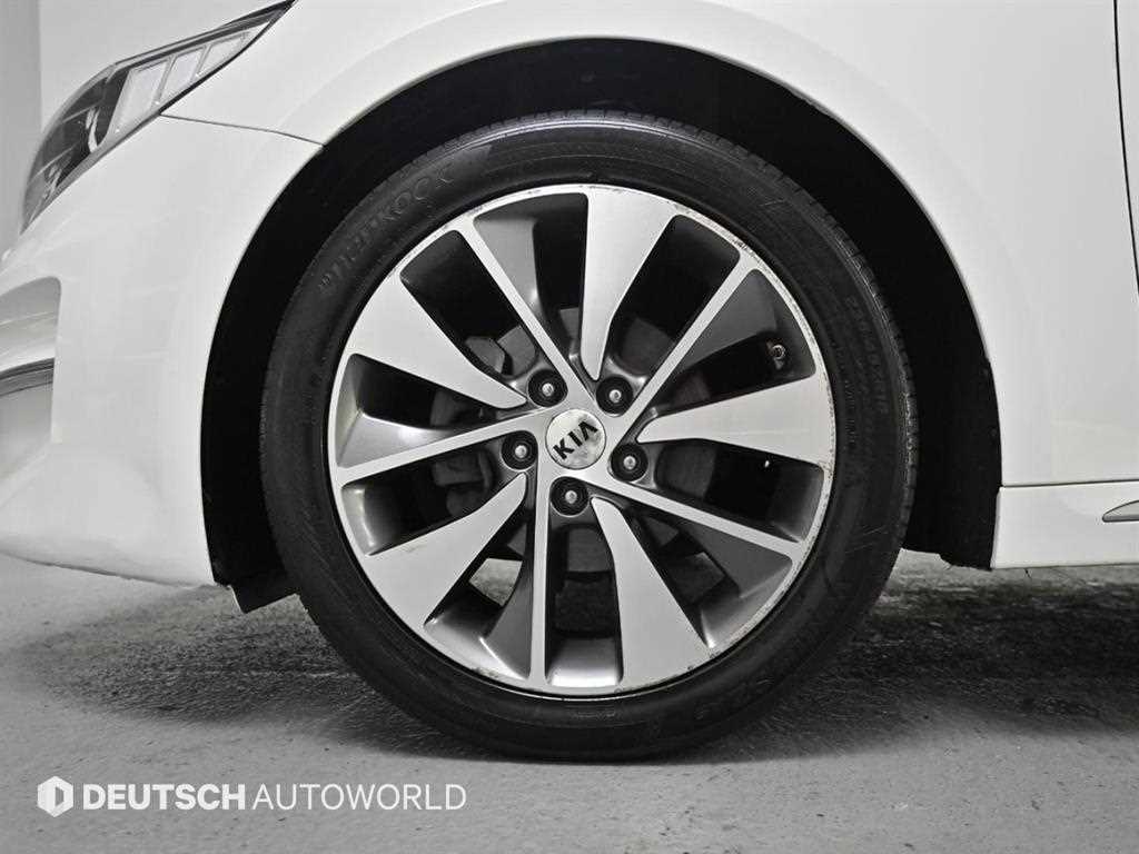 KIA K5 - Vista 5