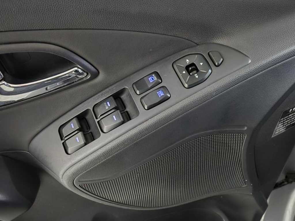 HYUNDAI Tucson 2011 Plateado - Importación desde Corea - HF Imports Iquique - Foto 16