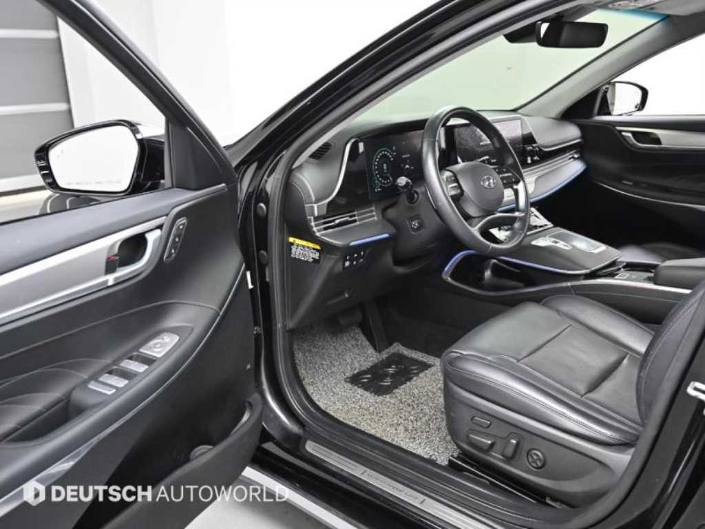 HYUNDAI Grandeur - Vista 9