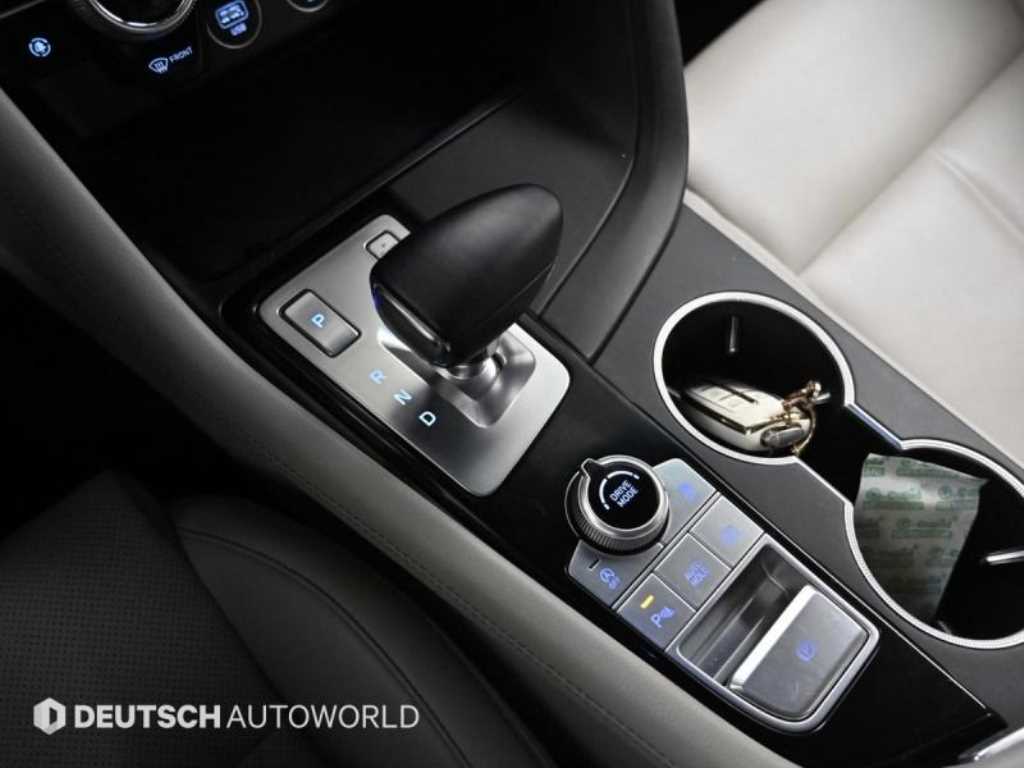 Genesis G70 - Vista 9