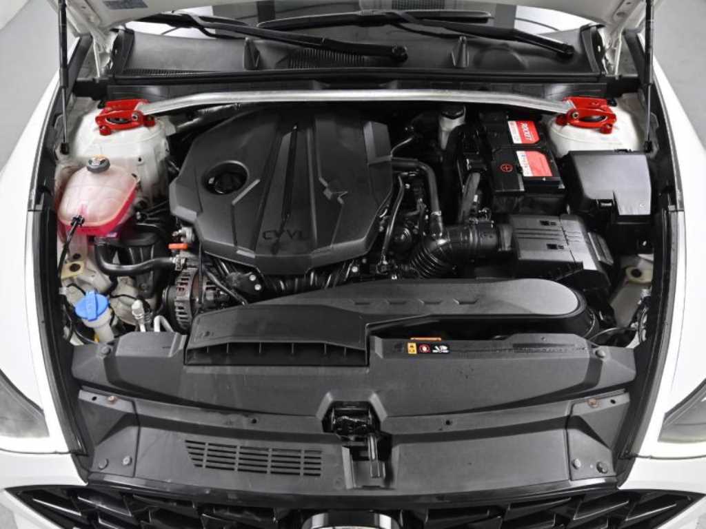 HYUNDAI Sonata - Vista 6