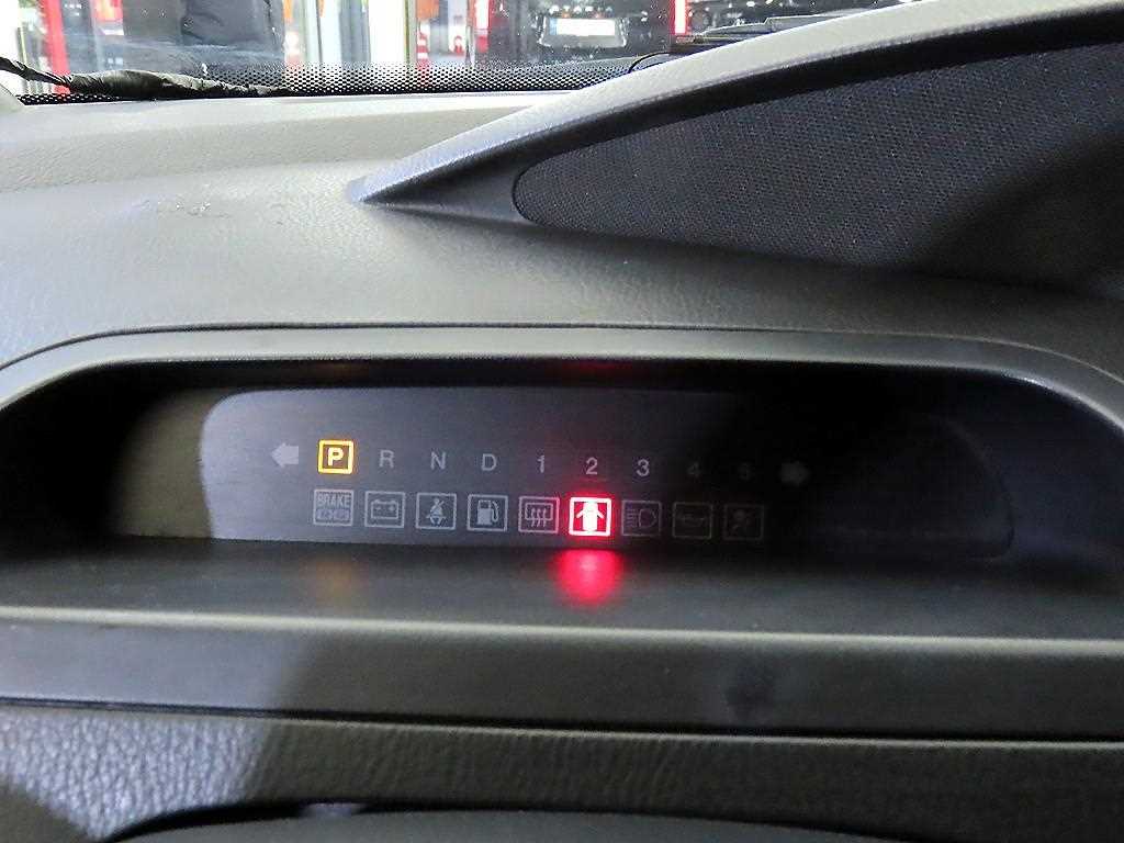 Ssangyong Rodius 2013 Plateado - Importación desde Corea - HF Imports Iquique - Foto 14