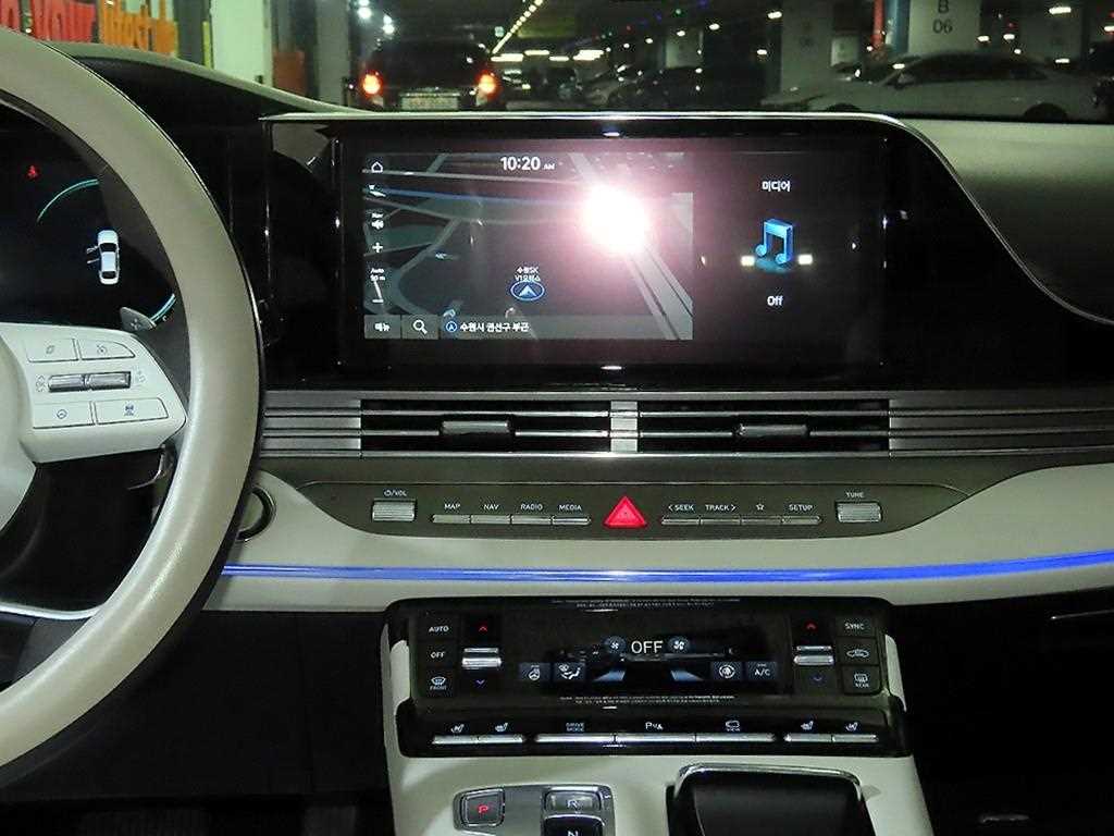 HYUNDAI Grandeur - Vista 11