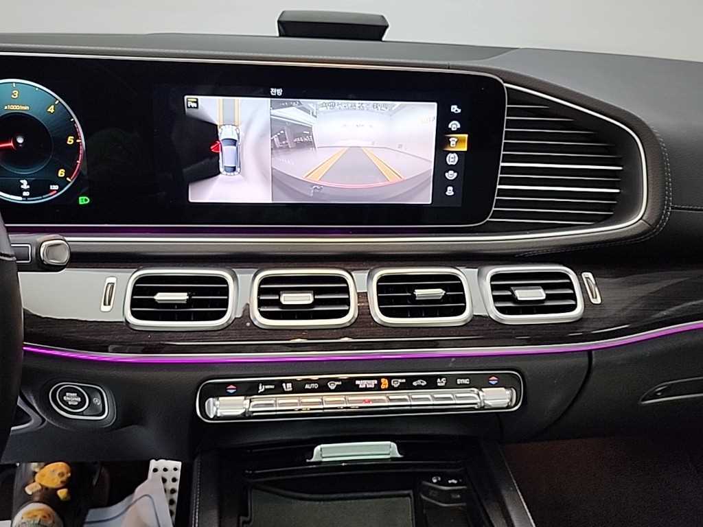 Mercedes Benz GLE Class - Vista 10