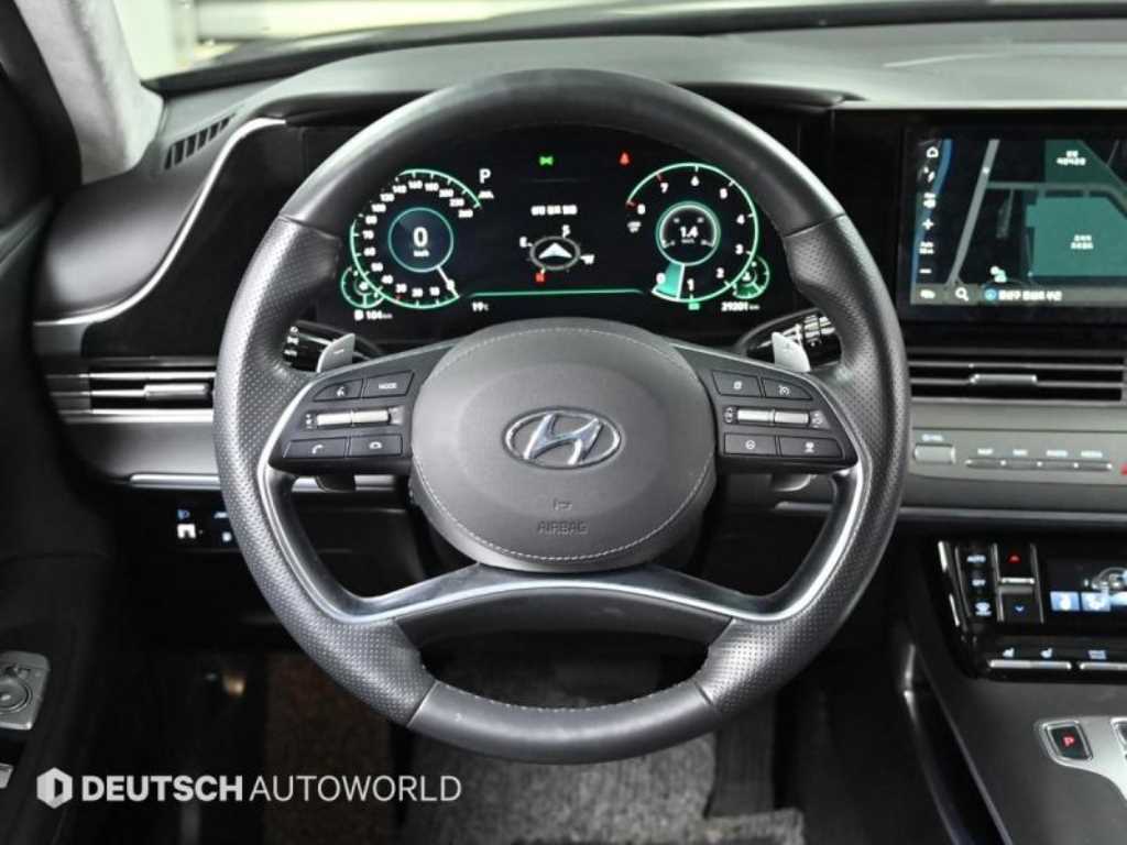 HYUNDAI Grandeur - Vista 11