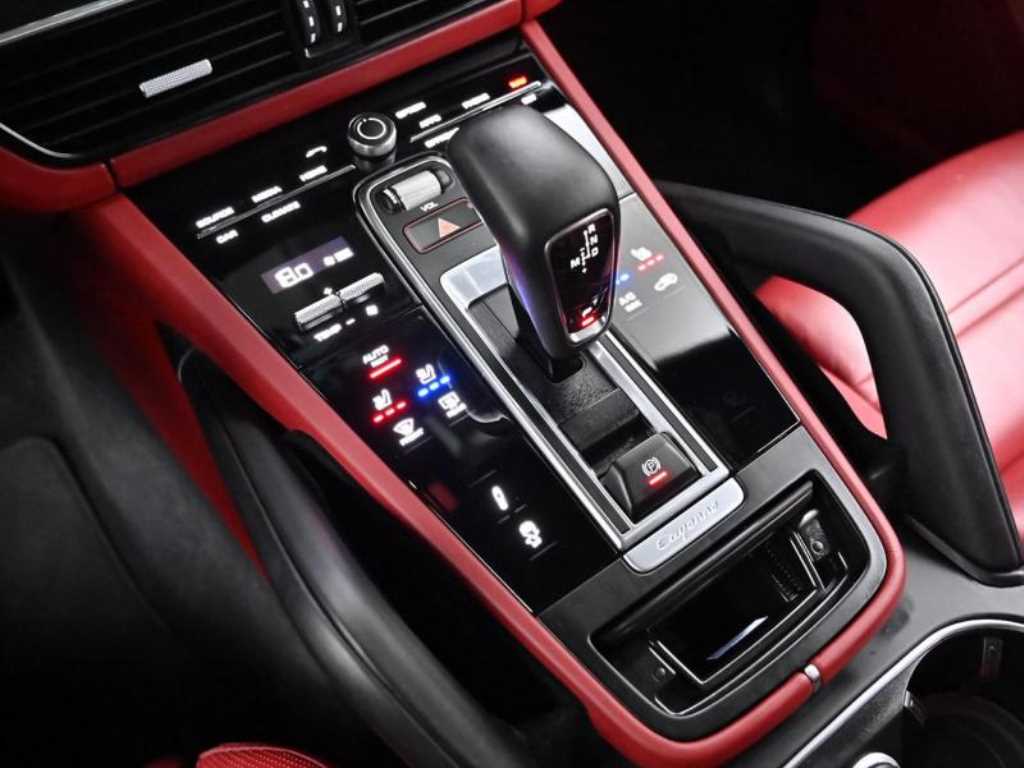 Porsche Cayenne 2023 Negro - Importación desde Corea - HF Imports Iquique - Foto 16