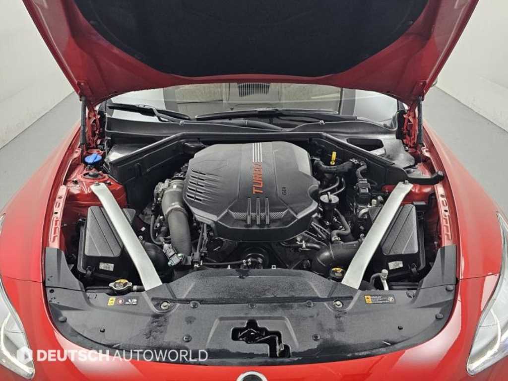 KIA Stinger - Vista 6