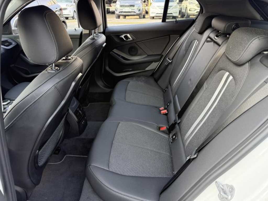 BMW 1 series - Vista 4